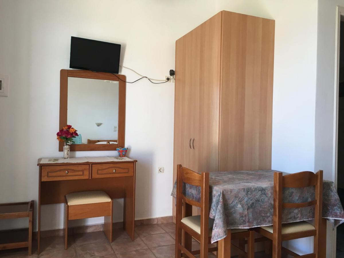 Eugenia Travasarou Sea View Appartments Диакофти Экстерьер фото