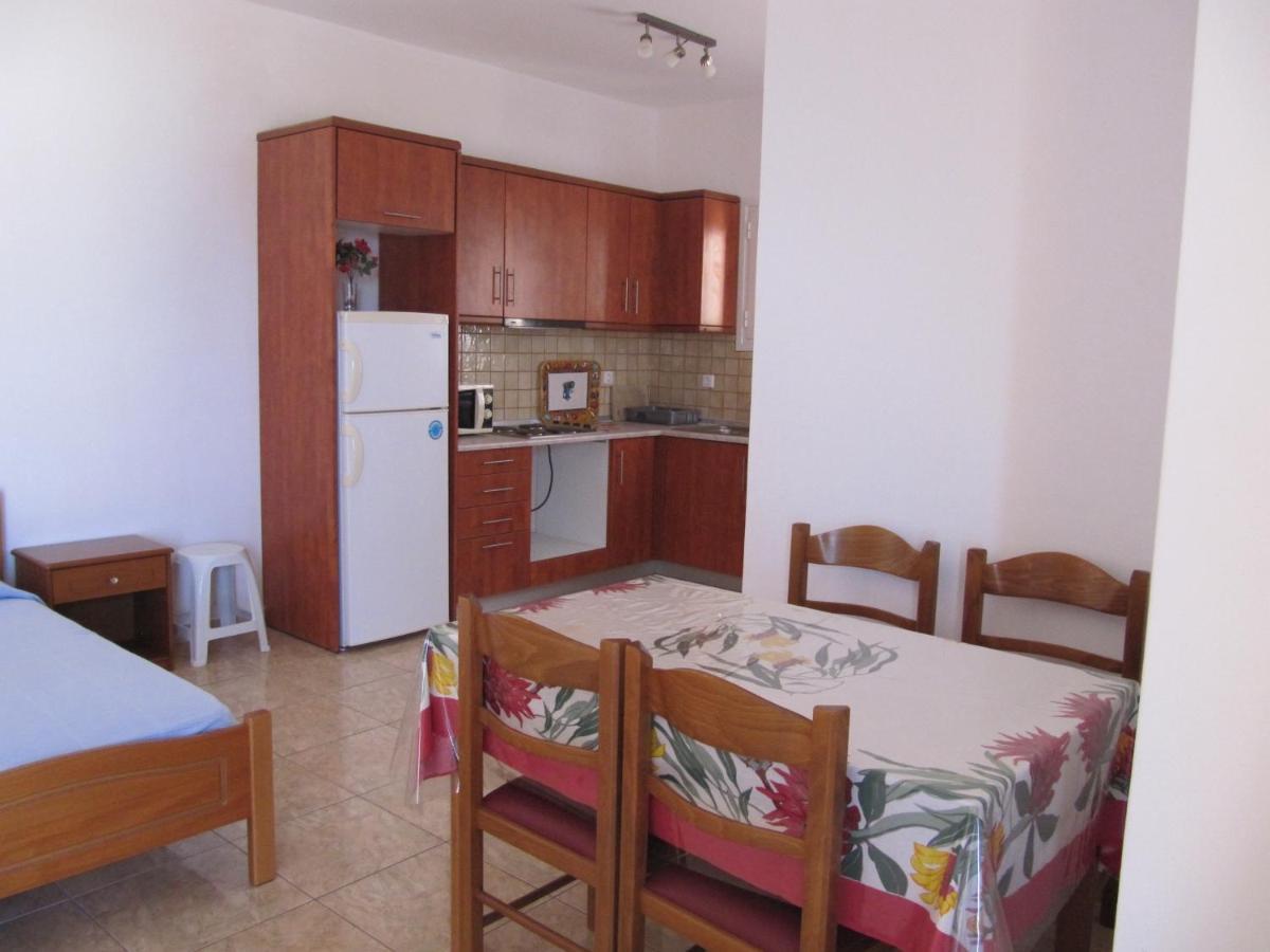 Eugenia Travasarou Sea View Appartments Диакофти Экстерьер фото
