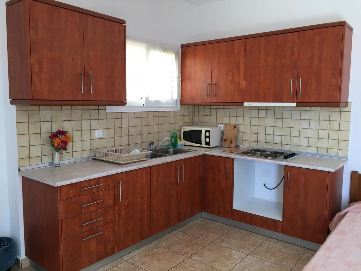 Eugenia Travasarou Sea View Appartments Диакофти Экстерьер фото